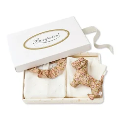 Baby set: top, broek en pluchen speelgoed