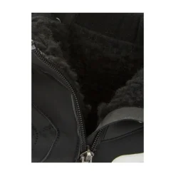 black casual closed leisure