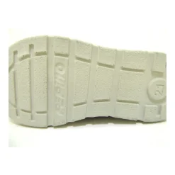 Bruine sandalen om te leren lopen