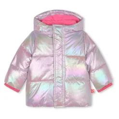 Gewatteerde jas met capuchon en 3D-illustratie