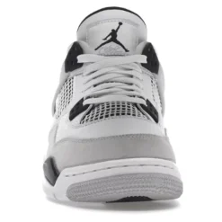 Jordan 4 Retro Sneakers