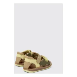 Kleurrijke kindersandalen