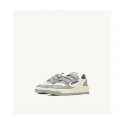 Lage Kid leren sneakers