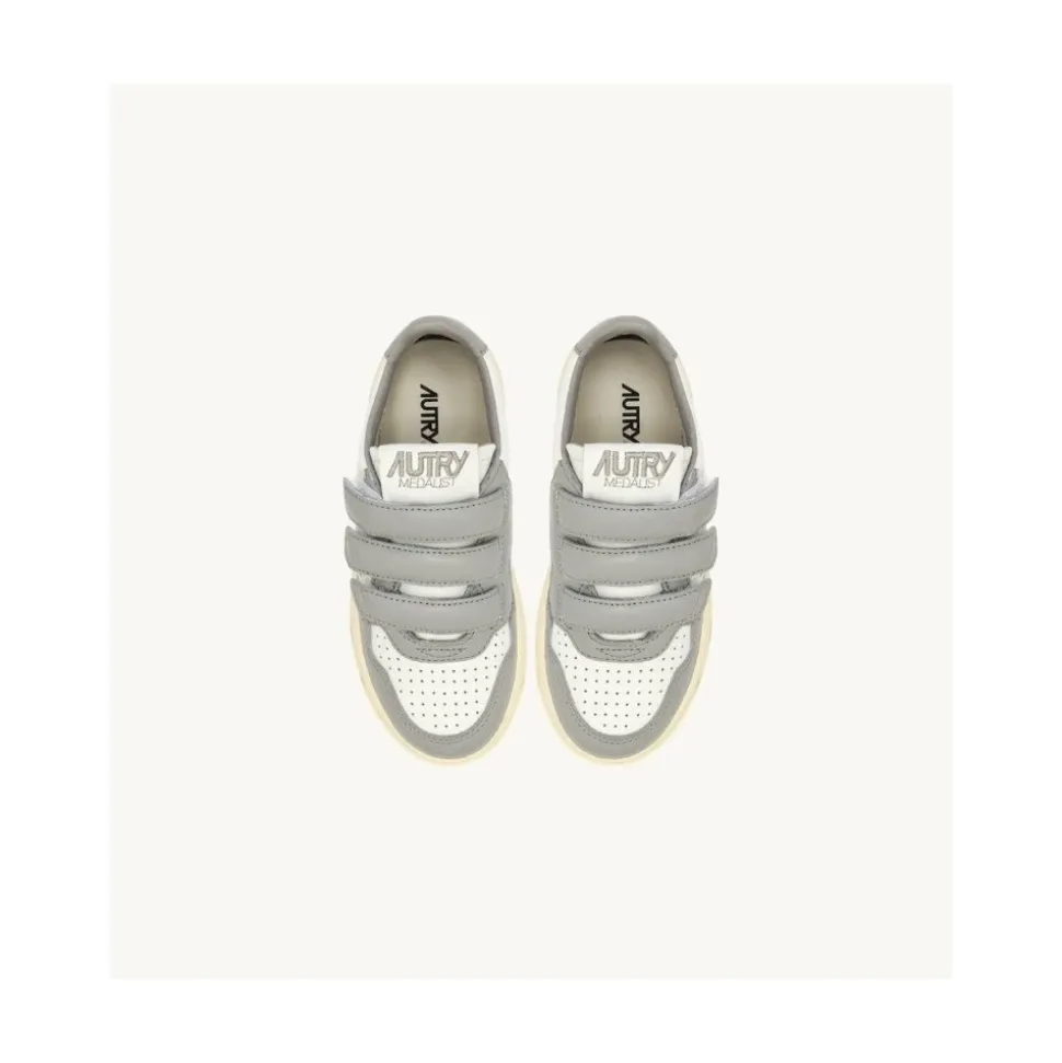 Lage Kid leren sneakers