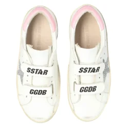 Oude schoenen sneakers