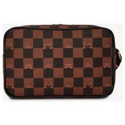 Toilettas met glurend personagecontrole