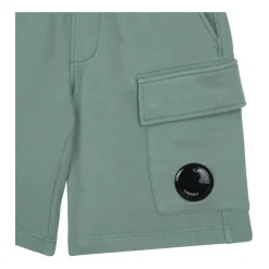 Track Shorts met Lens Detail