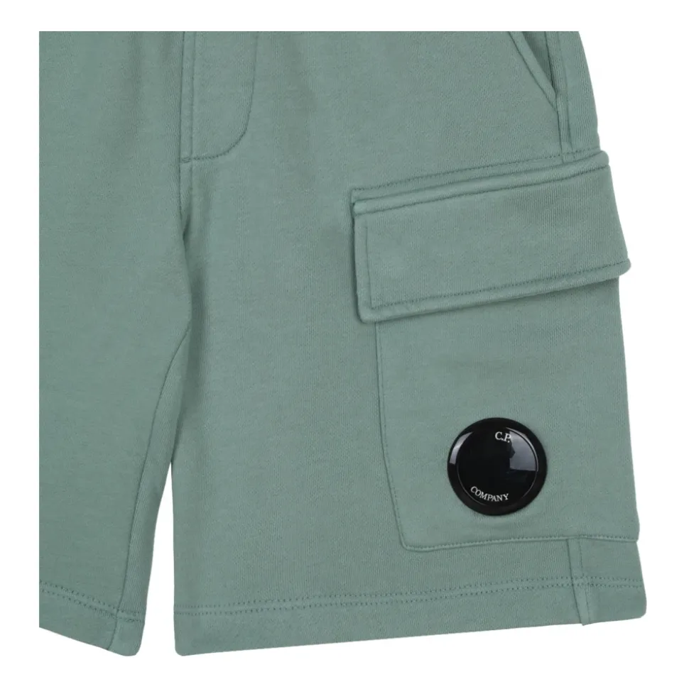 Track Shorts met Lens Detail