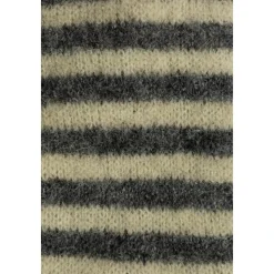 Trui met gestreept patroon