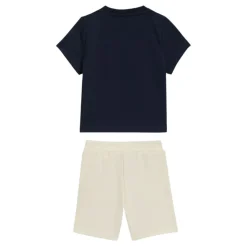 T-shirt en shorts van een katoenmix