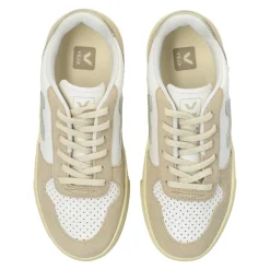 V-10 Laces Leather Sneakers