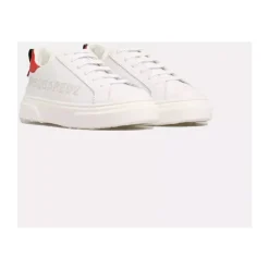 Witte klassieke veterschoenen