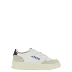 Witte lage sneakers met logopatch