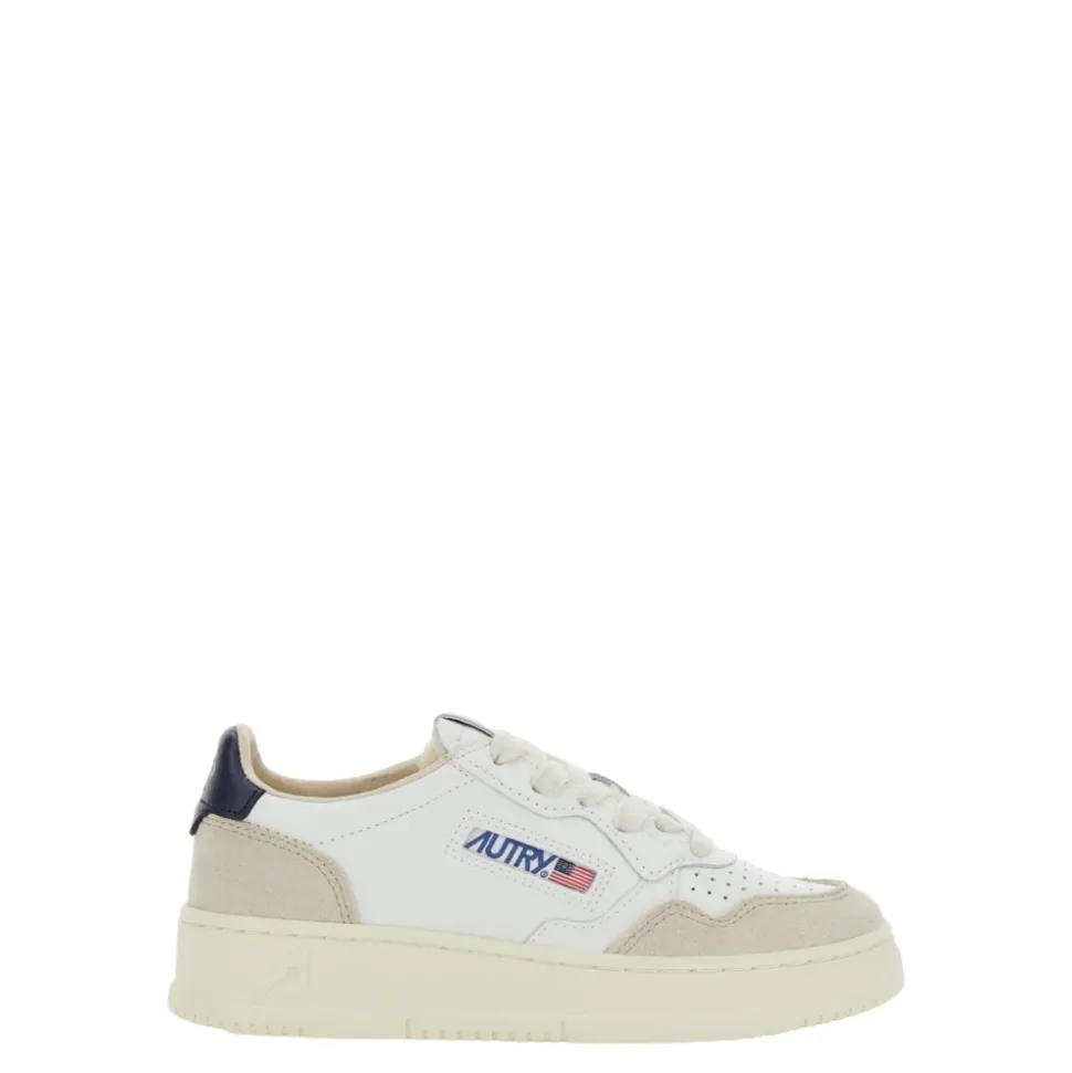 Witte lage sneakers met logopatch
