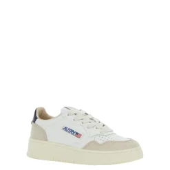 Witte lage sneakers met logopatch
