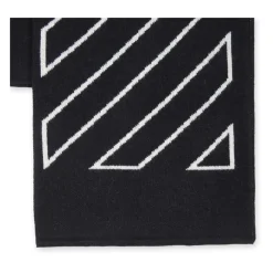Zwart Gebreide Sjaal met Iconische Pijlen