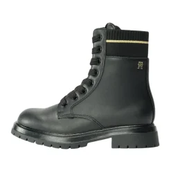 Zwarte enkellaarsjes met elastische sok