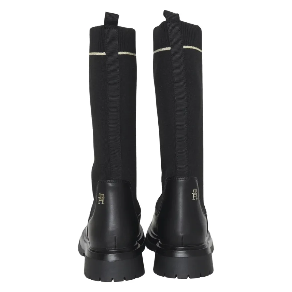 Zwarte hoge winterlaarzen met gebreide schacht