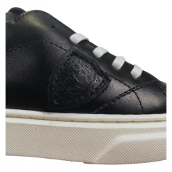 Zwarte kindersneakers met zilveren logo